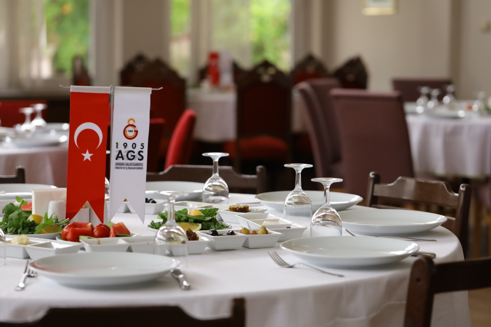 KAHVALTI ETKİNLİĞİMİZDE ÜYELERİMİZLE BİR ARAYA GELDİK